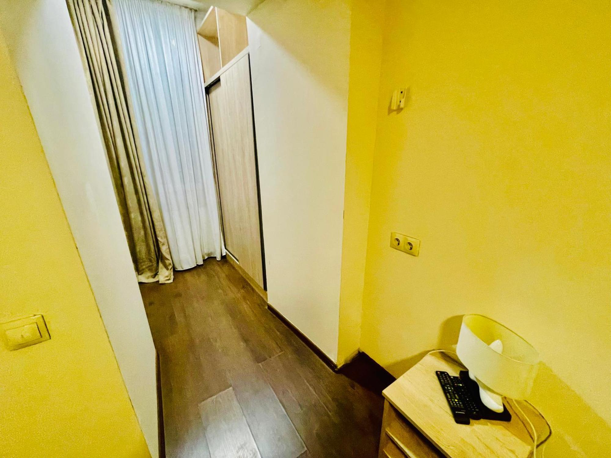 Hotel Klarastan Bon Voyage Tbilisi Exterior photo