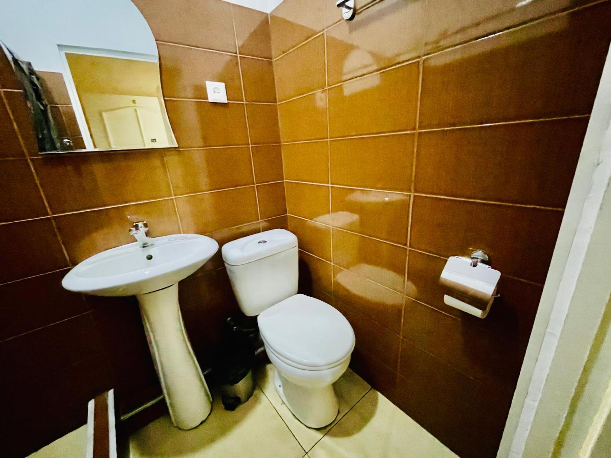 Hotel Klarastan Bon Voyage Tbilisi Exterior photo